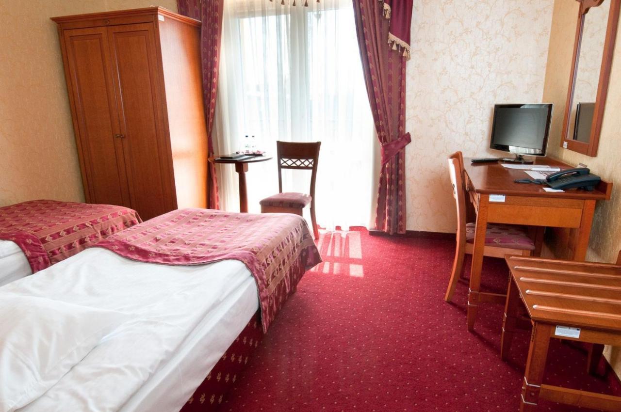 Hotel Korona Sandomierz Ngoại thất bức ảnh